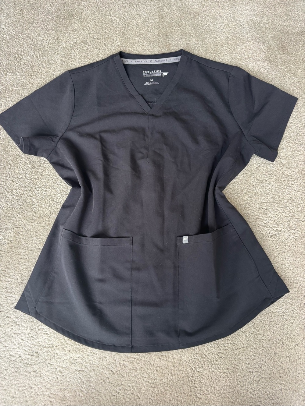 Fabletics Black V-Neck Short Sleeve Scrub Top with Dual Pockets